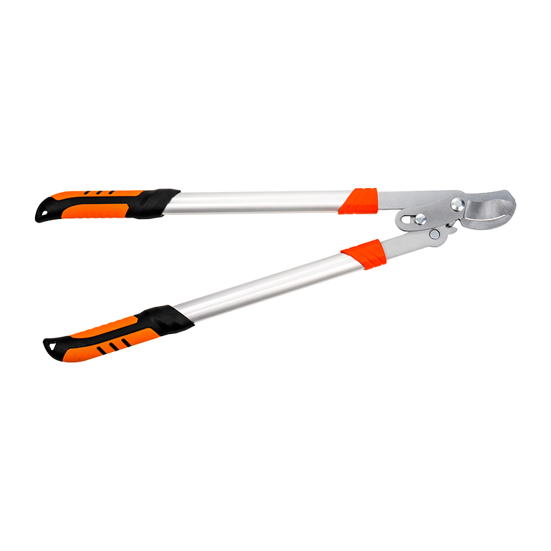 C4102 Bypass Loppers yang menghemat tenaga kerja